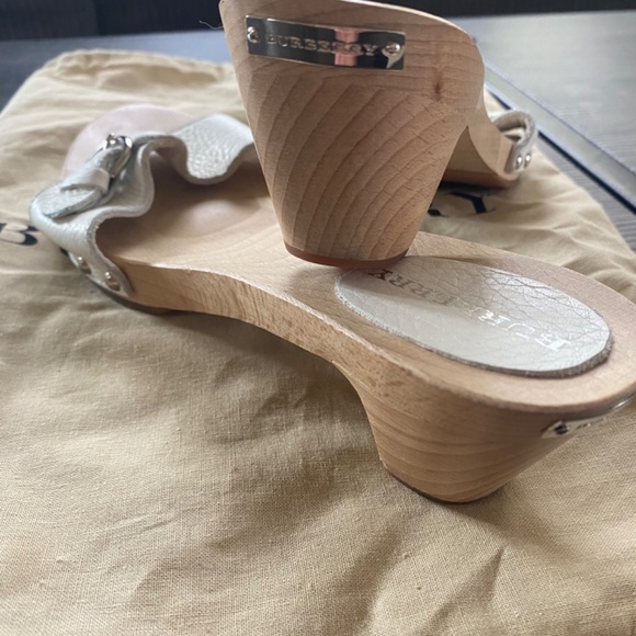Burberry Sandals - Picture 2 of 3